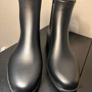 Black Ankle Rain Boots